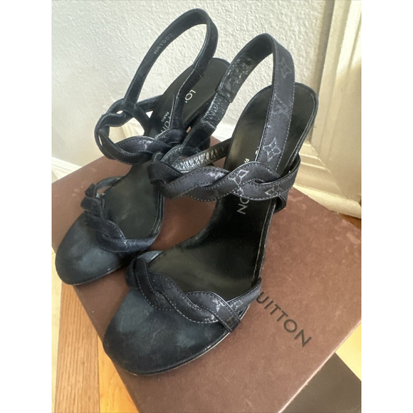 LOUIS VUITTON PARIS BRAIDED LOGO PRINT BLACK HEELS SANDALS - 35 *READ* - Picture 7 of 12